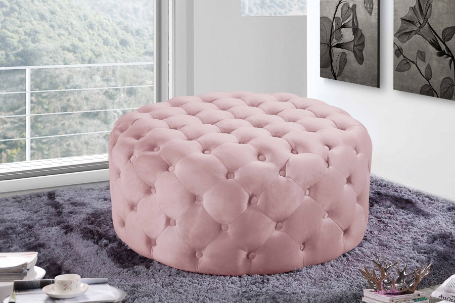 Pouf Addie en velours capitonné disponible en 7 coloris
