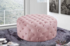 Pouf Addie en velours capitonné disponible en 7 coloris