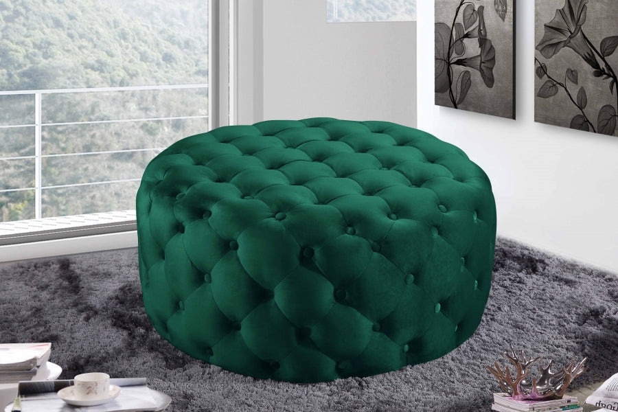 Pouf Addie en velours capitonné disponible en 7 coloris