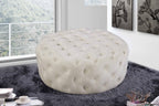 Pouf Addie en velours capitonné disponible en 7 coloris