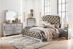 Collection de chambres à coucher Avon Crystal Tufted