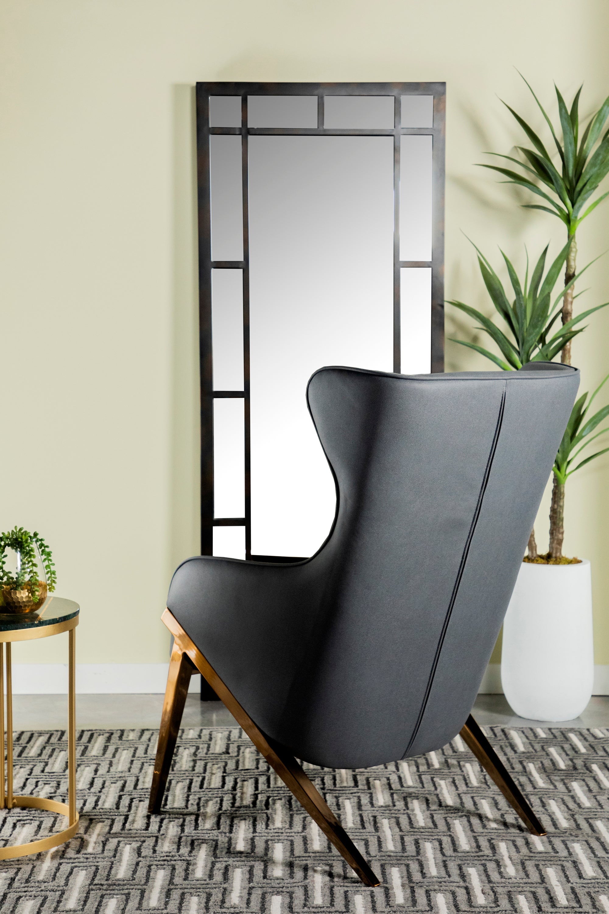 Fauteuil d'appoint en bronze brossé, coloris crème ou ardoise