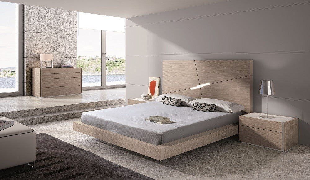 Collection Eva Modern Natural and White Bedroom
