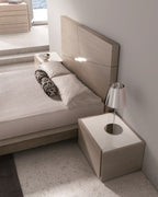 Collection Eva Modern Natural and White Bedroom