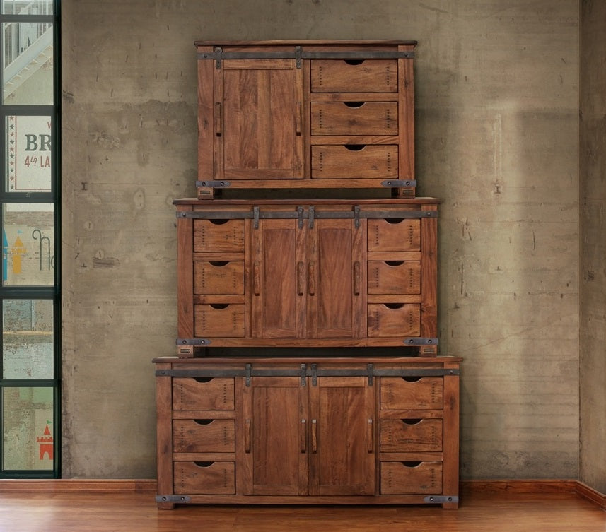 Meuble TV industriel en bois massif disponible en 3 tailles